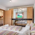 Haus Intlekofer Apartamento