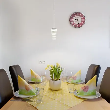 Haus Intlekofer 아파트 *